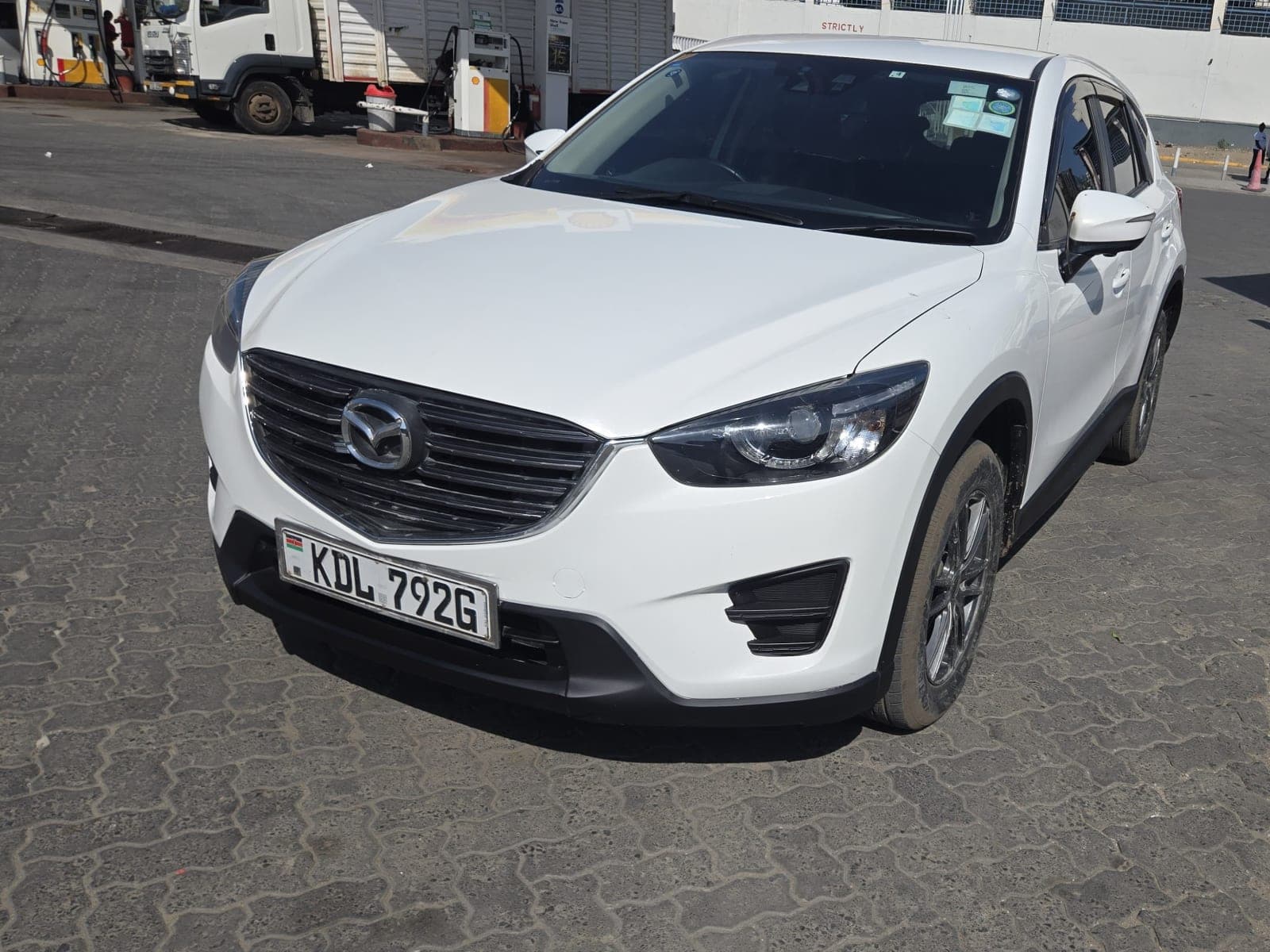 2016 Mazda CX-5 hero image